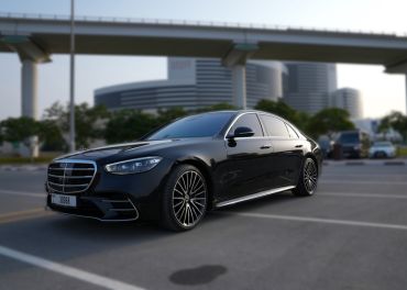 Luxury Chauffeur driven cars and coaches